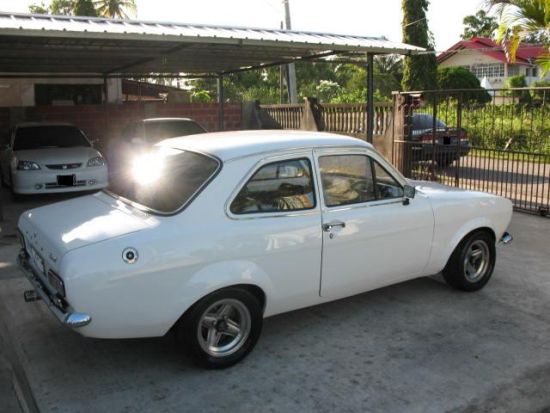 Trinidad's Antique Cars (Lotta pics)